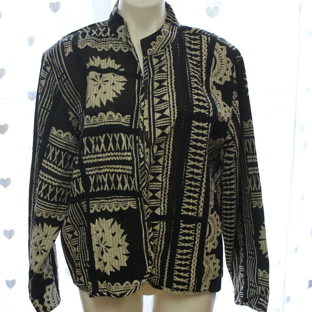 #500 Chico's Black & White Abstract Patterned Dress Shirt Size 3 (16)